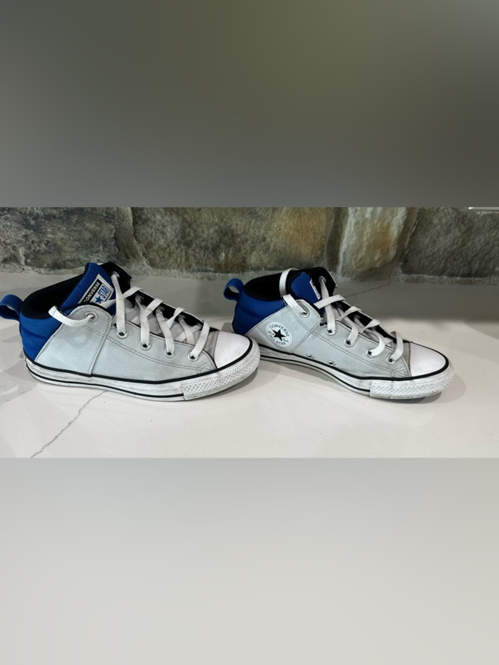 Converse Chuck Taylor All Star Axel Boys' Sneakers Size 6